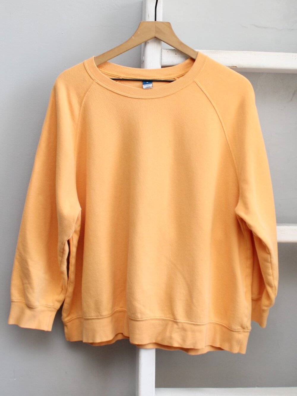 Old Navy Oversized Vintage Tunic Sweatshirt Orange Mango Sorbet Size Medium - Picture 2 of 5